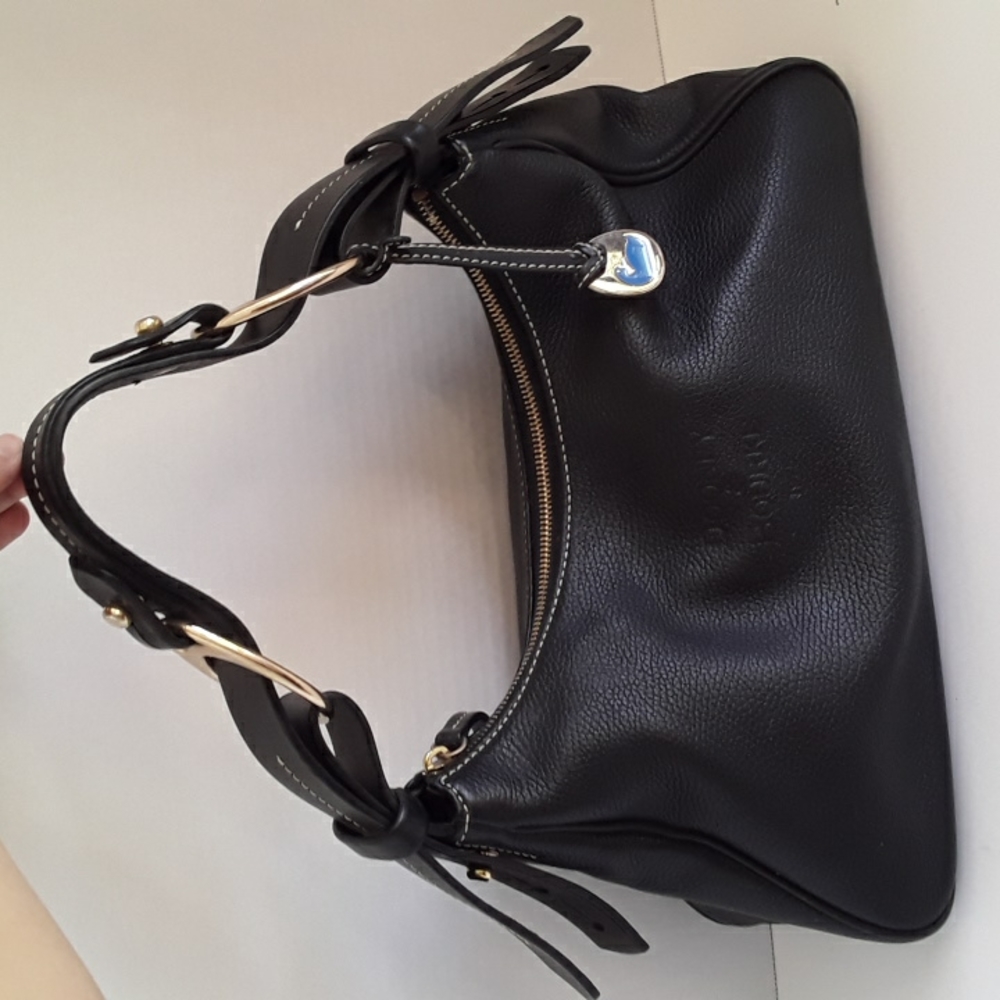 Dooney & Bourke Black Leather Shoulder Bag Purse